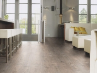 Ламинат Wineo 700 Medium Пиния Аскона Серая LA018M5 купить в Красноярске